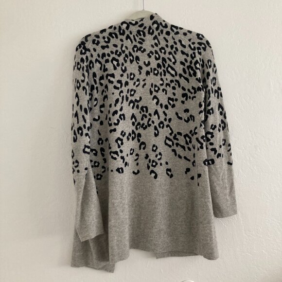 Charter Club 100% Cashmere Open Front Long Line Cardigan Gray Leopard Print Med - Picture 5 of 9